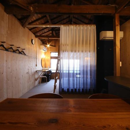 まちの別邸 緝 Shu Hostel Kōchi Buitenkant foto