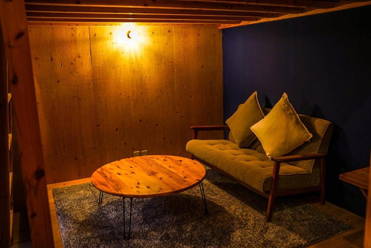 まちの別邸 緝 Shu Hostel Kōchi Buitenkant foto