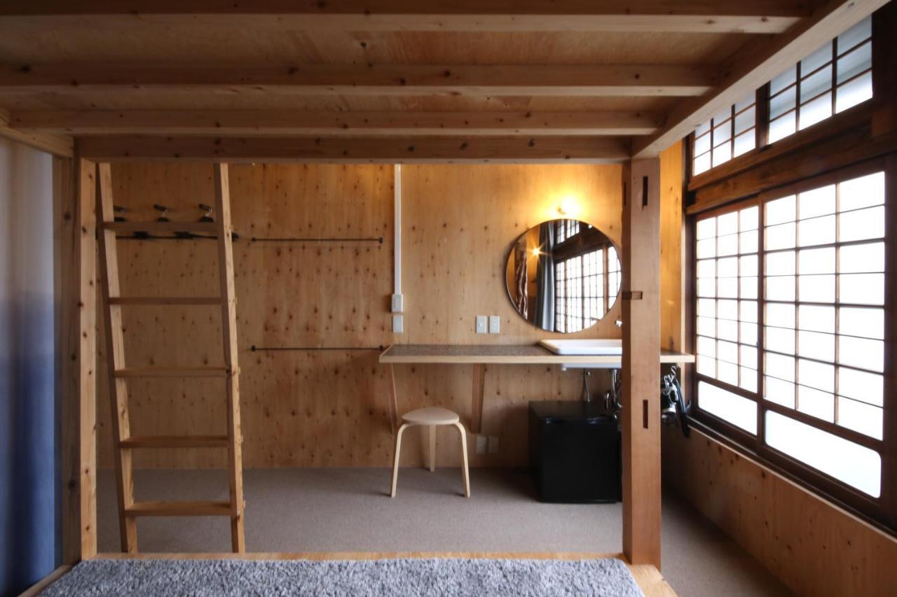 まちの別邸 緝 Shu Hostel Kōchi Buitenkant foto