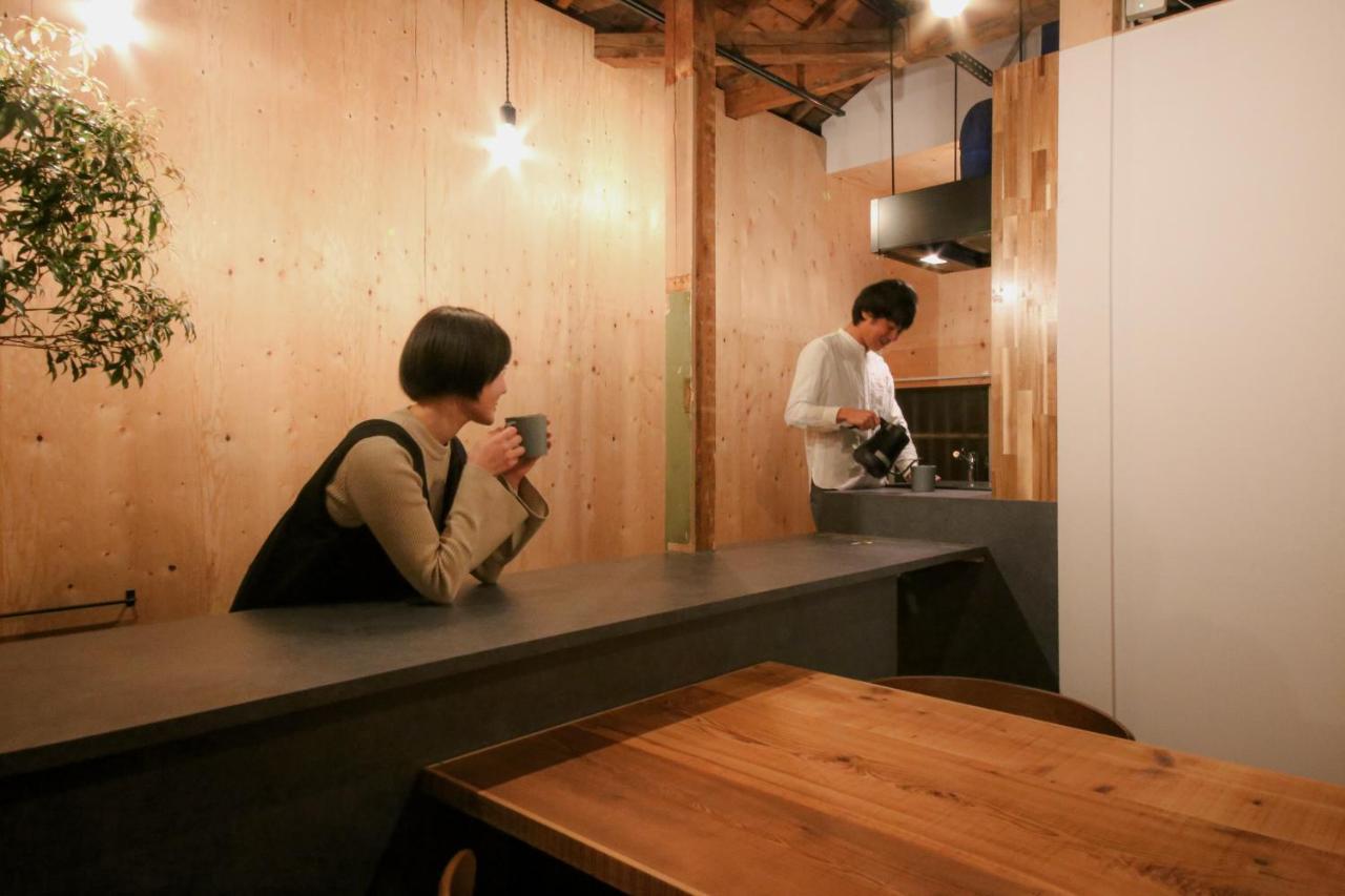 まちの別邸 緝 Shu Hostel Kōchi Buitenkant foto